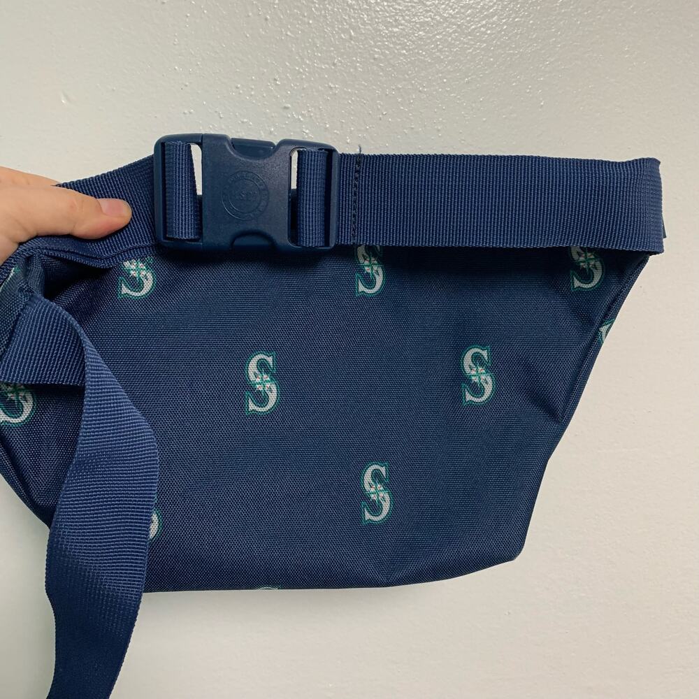 Herschel Supply Co. MLB Seattle Mariners Baseball Fanny Pack Waist Bag - Picture 5 of 5